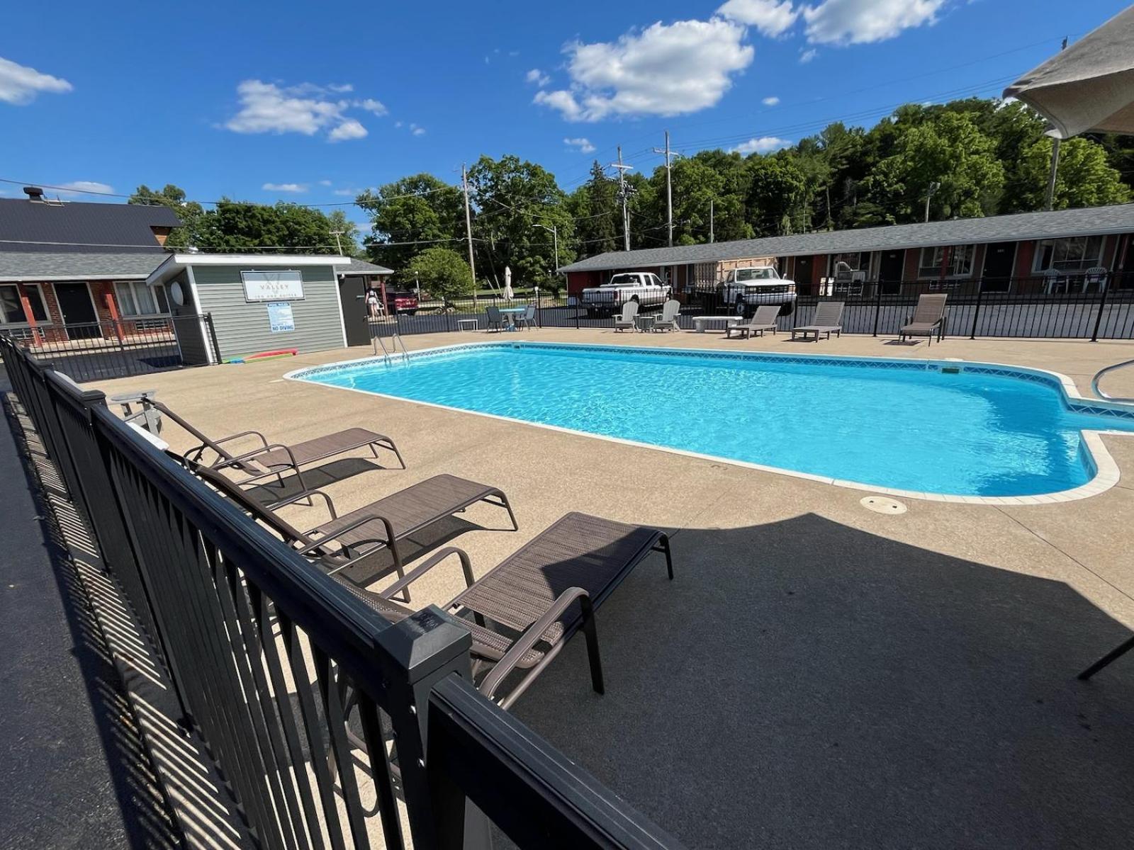Valley Inn And Suites French Lick Εξωτερικό φωτογραφία