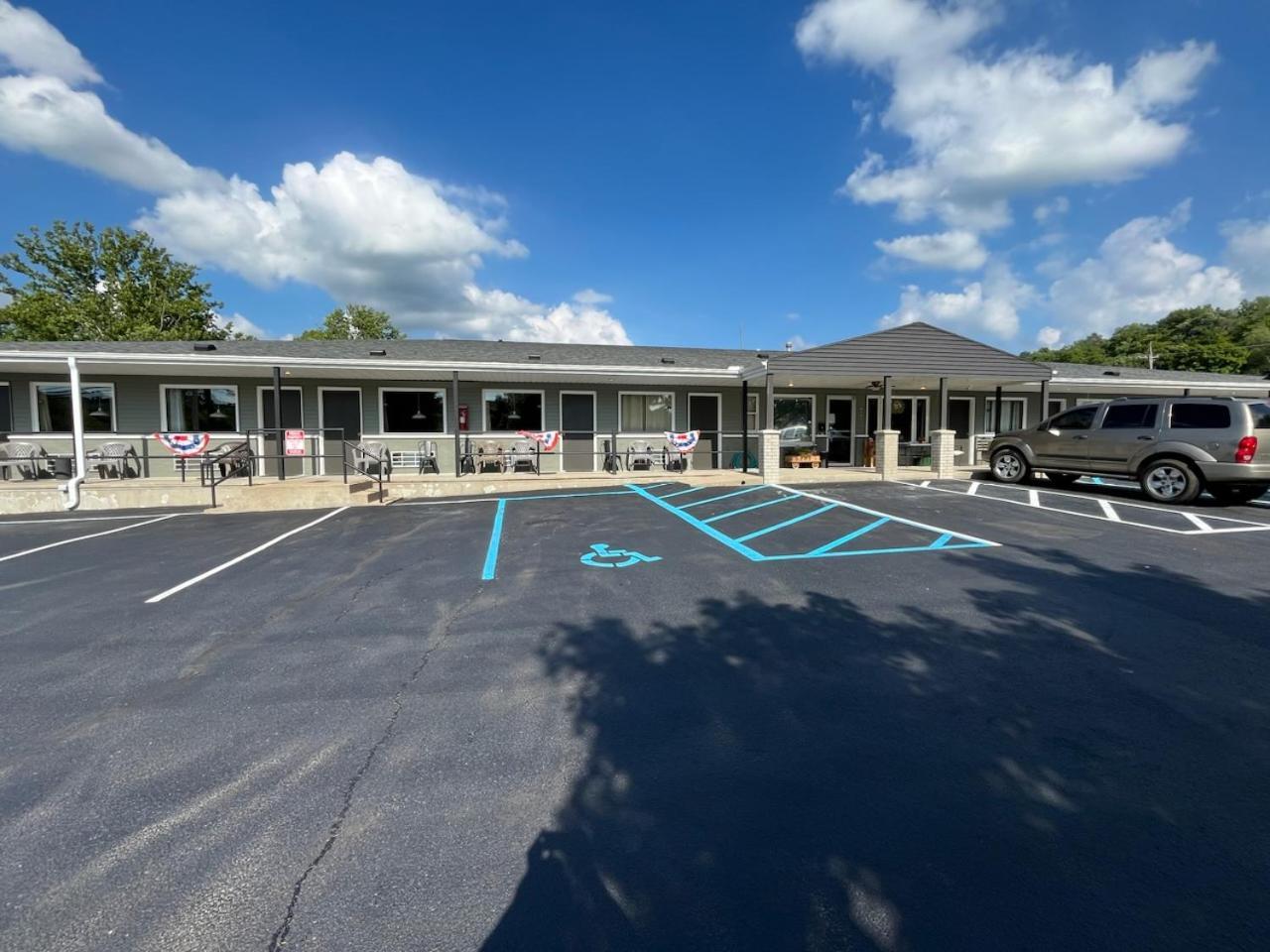 Valley Inn And Suites French Lick Εξωτερικό φωτογραφία